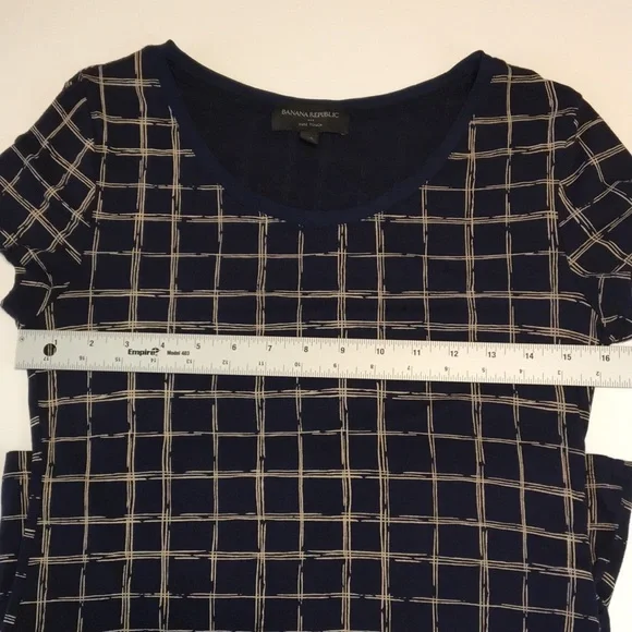 Banana Republic shirt - Picture 2 of 9